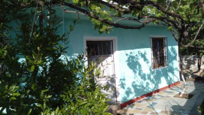  Kenos Hostel  Саранда